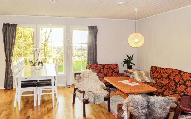 Awesome Home in Kvalavåg With Wifi and 2 Bedrooms