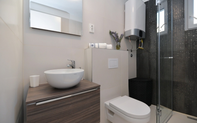 Apartment Nata - free parking A1 Murter, Island Murter