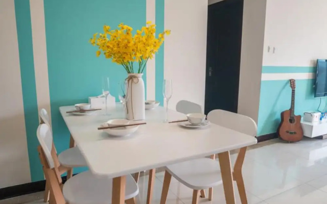 Locals Boutique Apartment Huafa Plaza 13