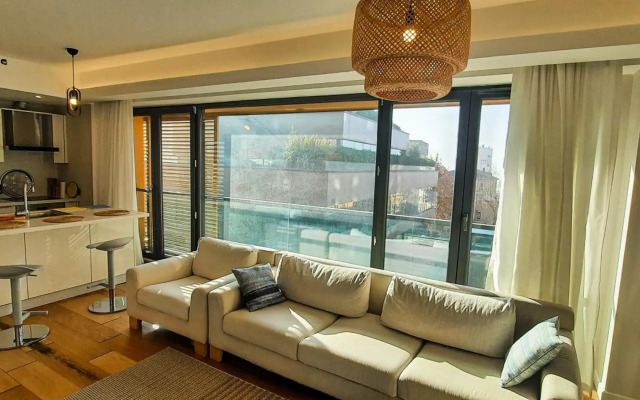 Ultra Lux Residence Flat-Great Location