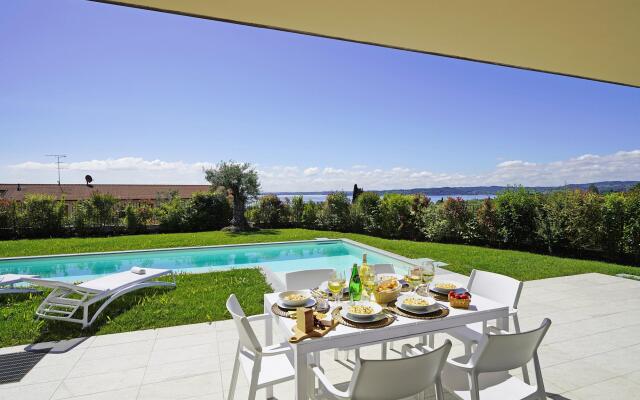 Villa Ester - P.IVA in Moniga del Garda