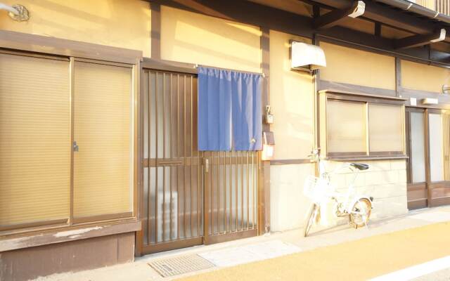 Rainbow Takayama Private House