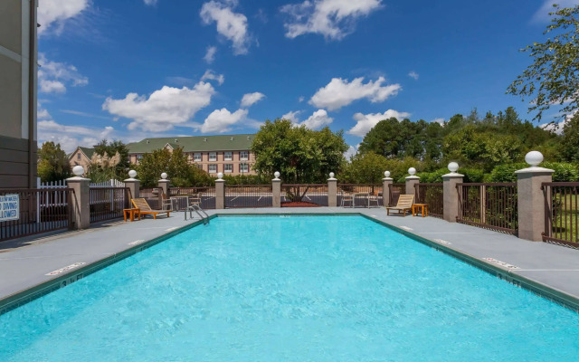 Baymont by Wyndham Columbia Fort Jackson
