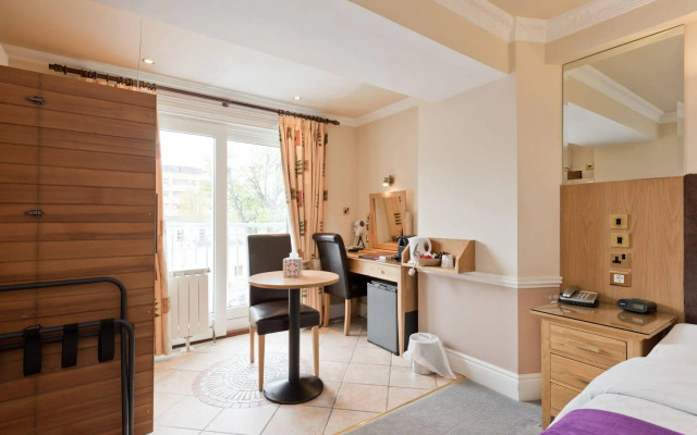 Roxford Lodge Hotel