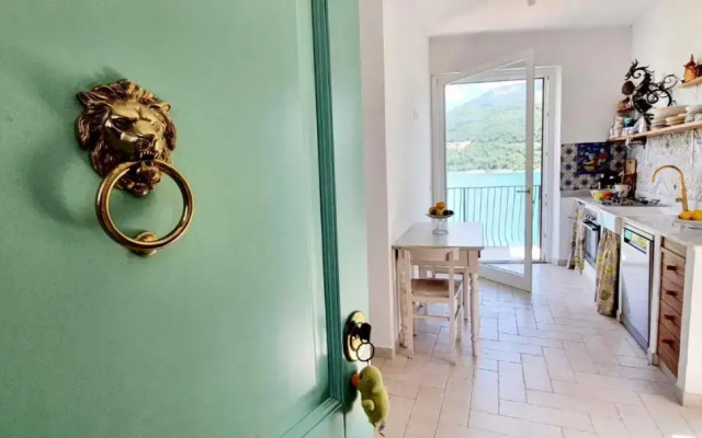 Letizia Lake House Panoramic View