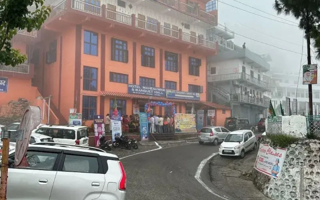Goroomgo Maheshwari & Banquet Hall Tehri