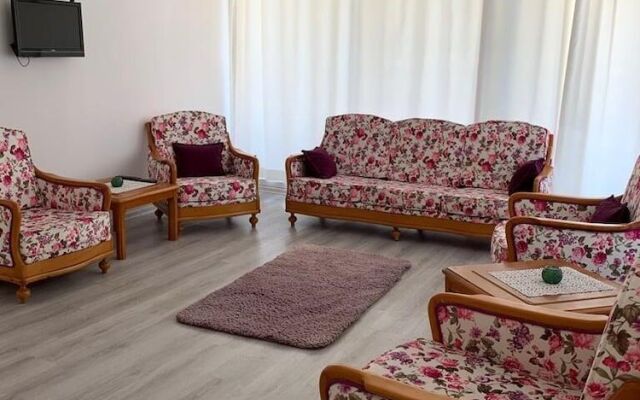 Nil Apart Hotel