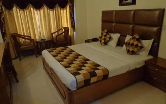 Hotel Smart Inn 2 by Royal Collection