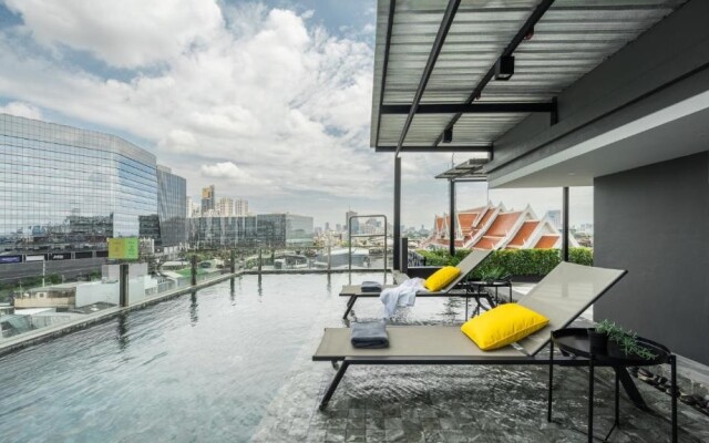 Seekers Finders Rama IV Hotel, SureStay Collection by BW