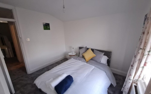 3-bed House in London Self-contained in Ladywell