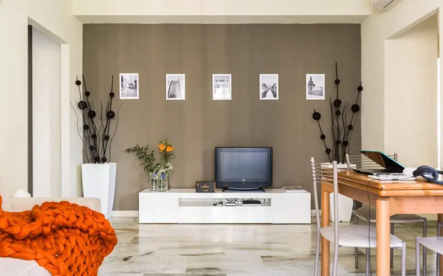 Home at Hotel - Alcuino
