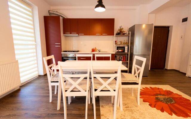 The Nook Apartment - only 15 mins to Poiana Brasov