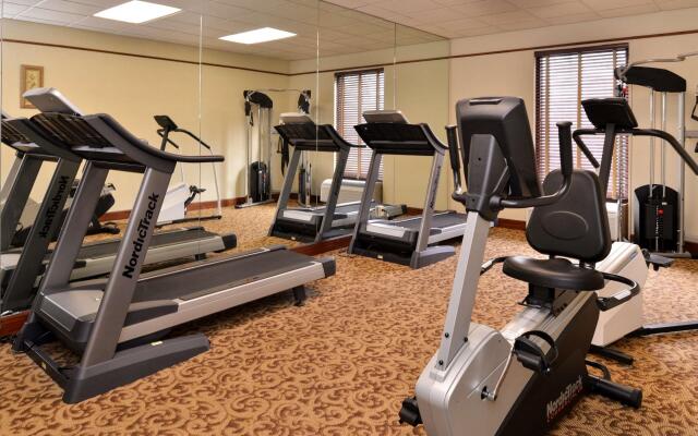 Best Western Louisville East Inn & Suites