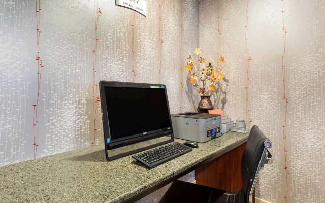 Quality Inn West Springfield