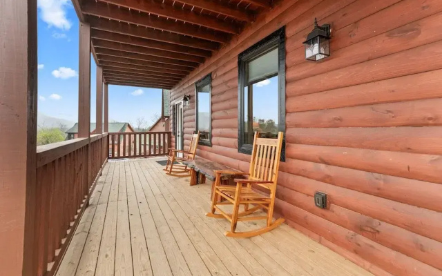 Cabin w/ Hot Tub & Game Room in the Smokys!