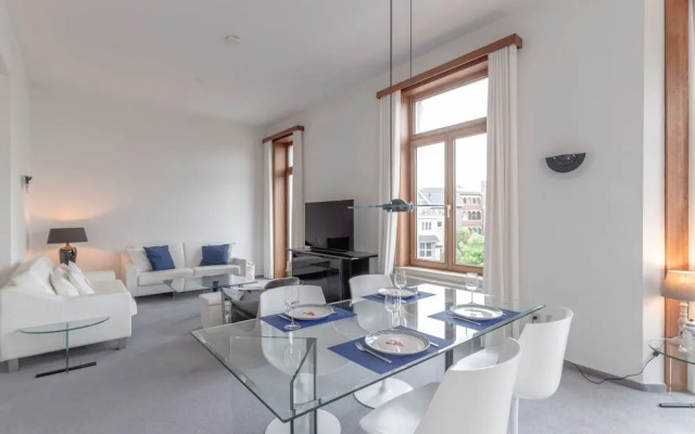 Stylish Apartment With Balcony/terrace