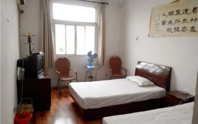 Hongqiao Hotel