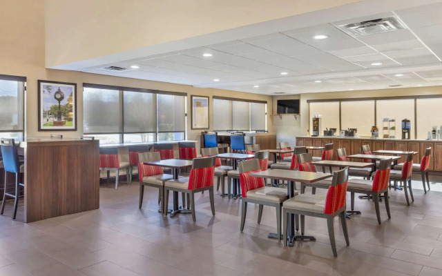 Comfort Suites Wilson I-95