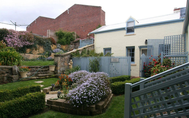 The Lodge on Elizabeth