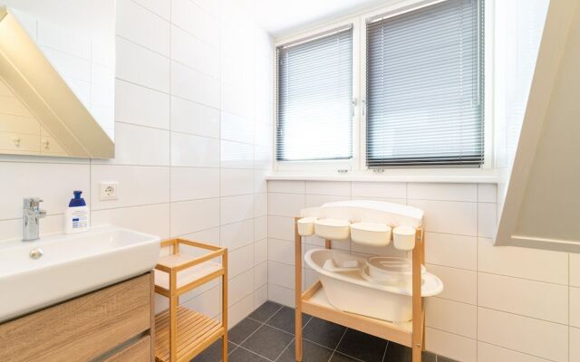 Holiday Home in Scherpenisse With Garden