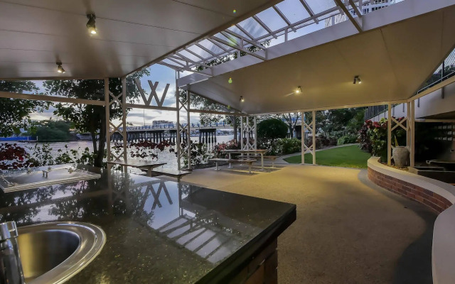 Waterways Luxury Apartments