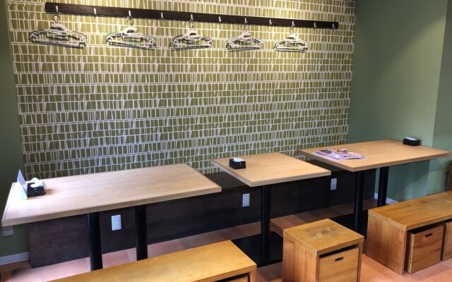 YouMe Stay Inn - Hostel