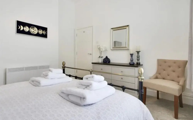 Stylish Large 1-bed Apartment in Tunbridge Wells