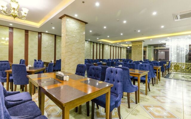 Oyo 759 Phuong Huy Ha Long Hotel