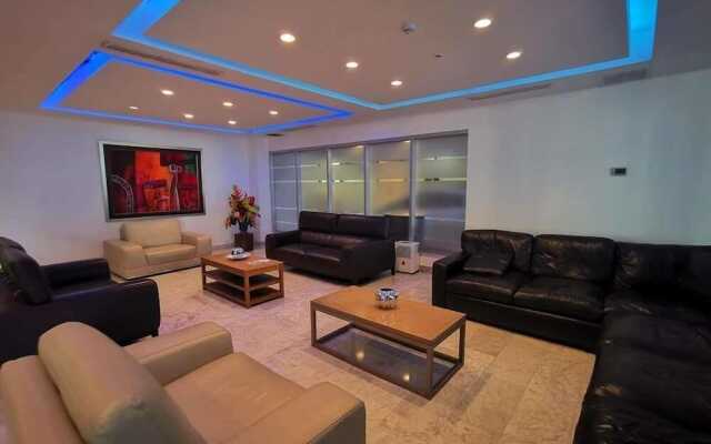 Yc 3602 l Apartamento 2BR en av Balboa