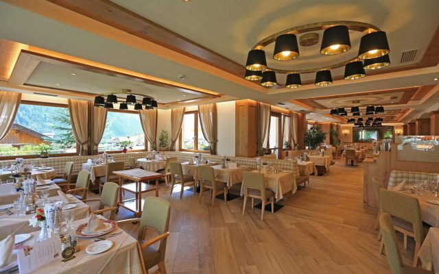 Hotel Cesa Tyrol