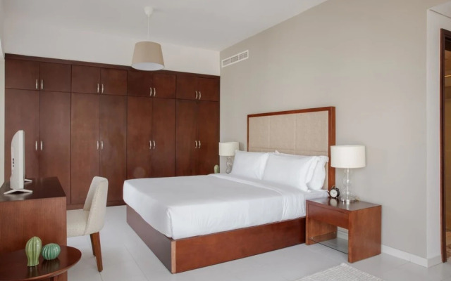 Fantastay Marina Tower