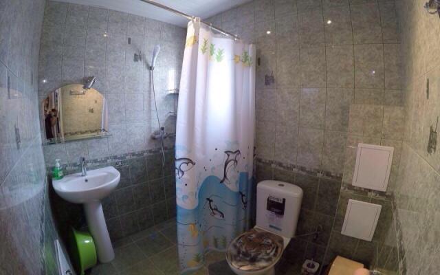 Mramornyj (Golubaja buhta)