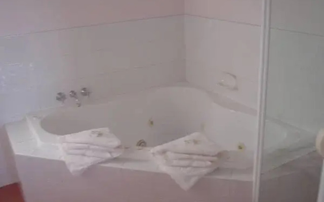 North Lodge Clan Cottage