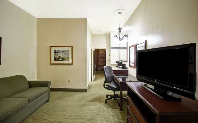 Embassy Suites by Hilton Charleston Historic District