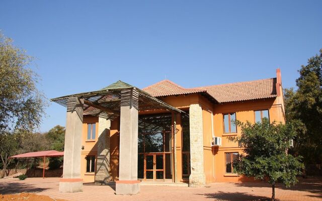 Kgaswane Country Lodge
