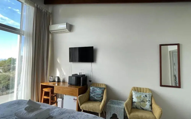 Three Rivers Lodge