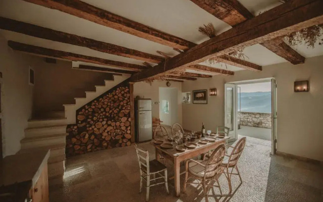 Villa Angelo