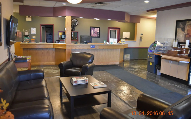 Guest House Inn & Suites