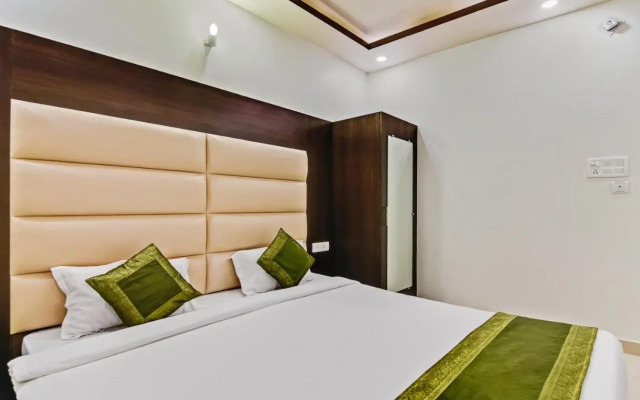 Treebo Resto- Near Lucknow Railway Station