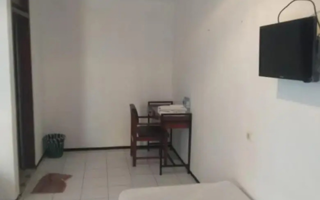 OYO 206 Hotel Candra Kirana