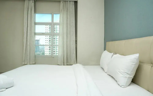 Comfy 1Br At Bellezza Apartment
