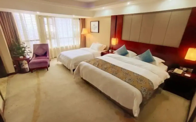 Royal Hotel