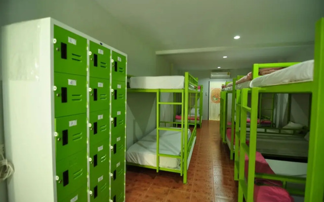 Phi Phi Backpacker - Hostel
