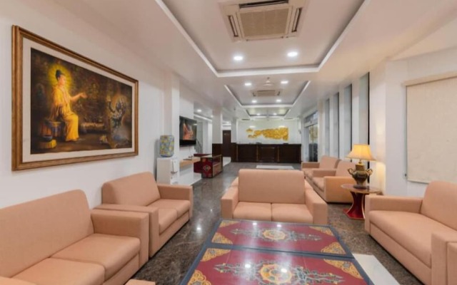 Hotel Ratnasambhava