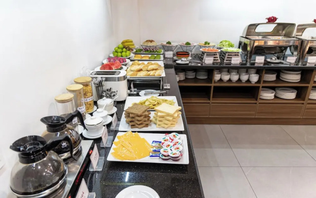 A25 Hotel - 65G Nguyen Thai Hoc