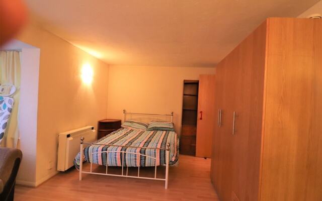 A Comfortable Studio on Pavillion Way Burnt Oak