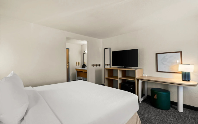 Spark by Hilton Fort Wayne
