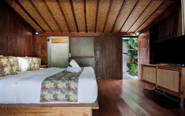 Canggu River House Villa by Betterplace