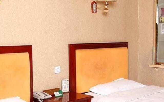 Ground Oriental Hotel