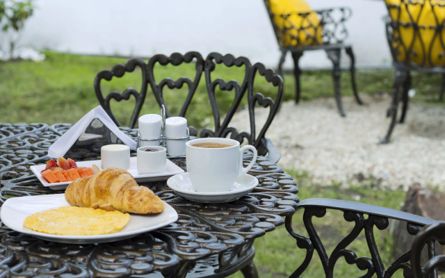 Casa Normandia Hotel